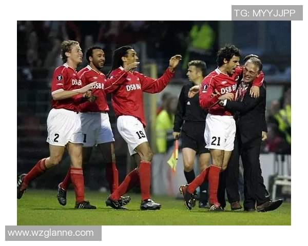 瓦尔韦克与埃蒙激战正酣谁能在这场对决中笑到最后