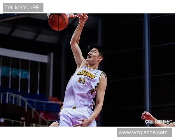 胡金秋：从篮球新星到球队核心的成长之路与未来展望